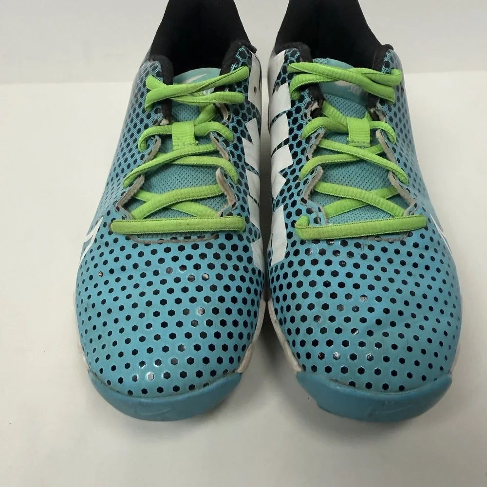Nike lace up